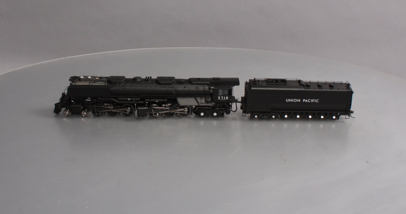 Athearn G97224 HO Union Pacific 4-6-6-4 Steam Locomotive w/DCC & Sound #3710