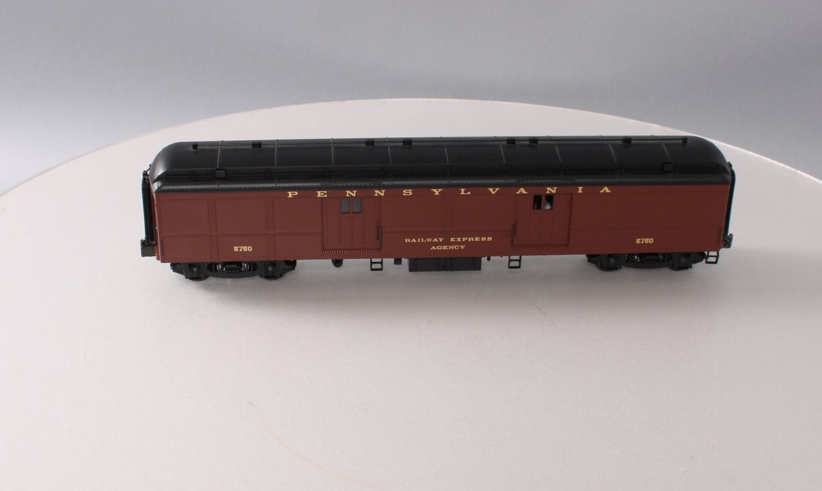 Weaver G22601LD Pennsylvania RR B60b Baggage/Mail Car #5750 (3Rail) LN/Box
