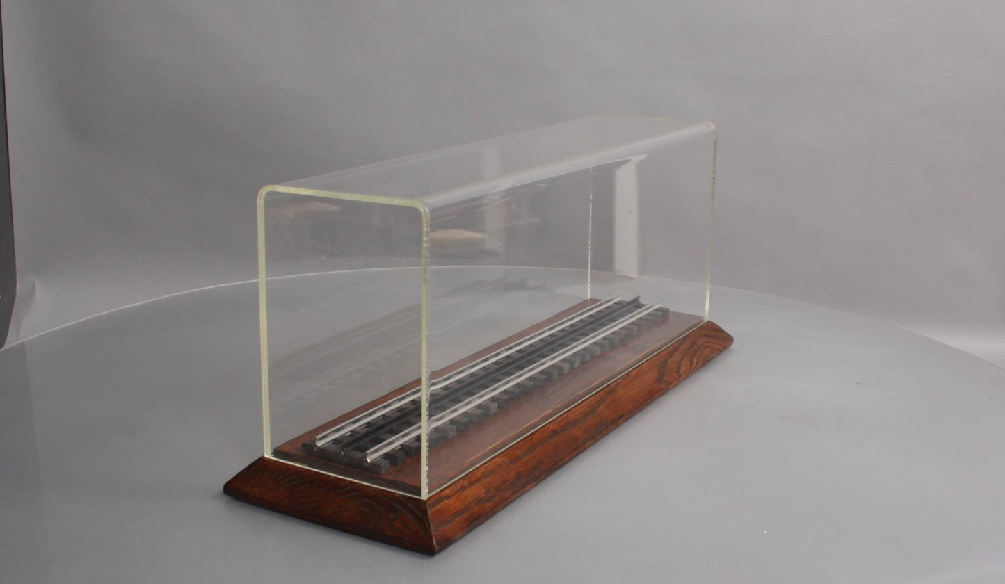 Lionel 06-809-6000 O Gauge 16" Display Case LN/Box