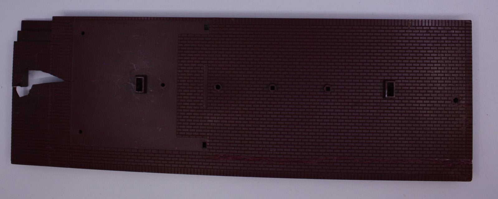 Lionel 256-1MX Maroon Illuminated Freight Station Platform Base with Flaws