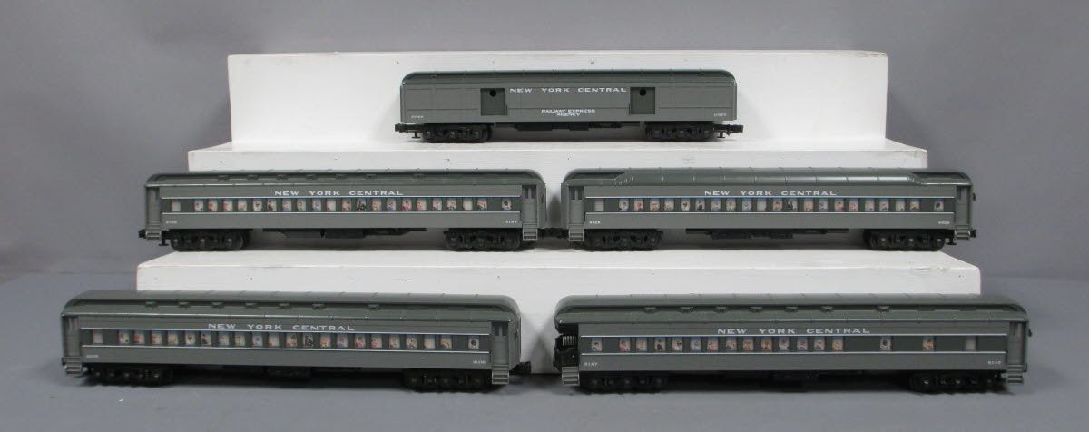 Williams 2700 O Gauge New York Central 80ft. 5-Car Madison Passenger Set 3-Rail LN/Box