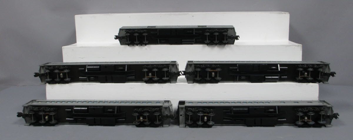 Williams 2700 O Gauge New York Central 80ft. 5-Car Madison Passenger Set 3-Rail LN/Box