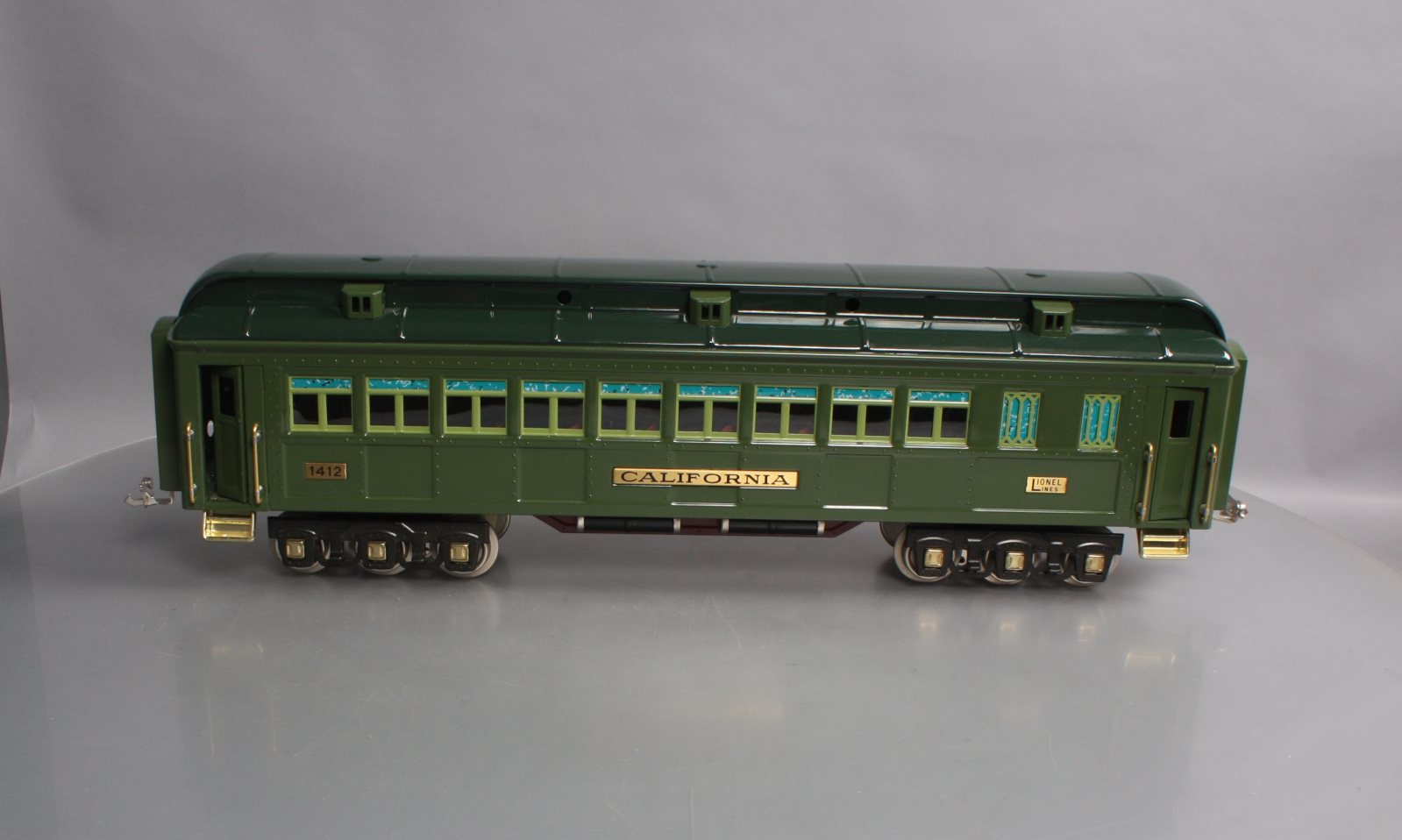 Lionel 6-13404 Standard Gauge California Passenger Car NIB