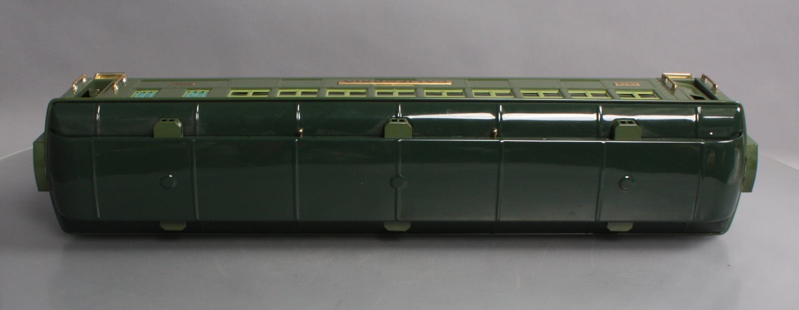 Lionel 6-13404 Standard Gauge California Passenger Car NIB