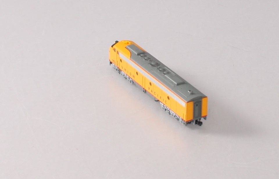 Kato 176-5316 N Scale Union Pacific EMD E9A Diesel Locomotive #952 LN/Box