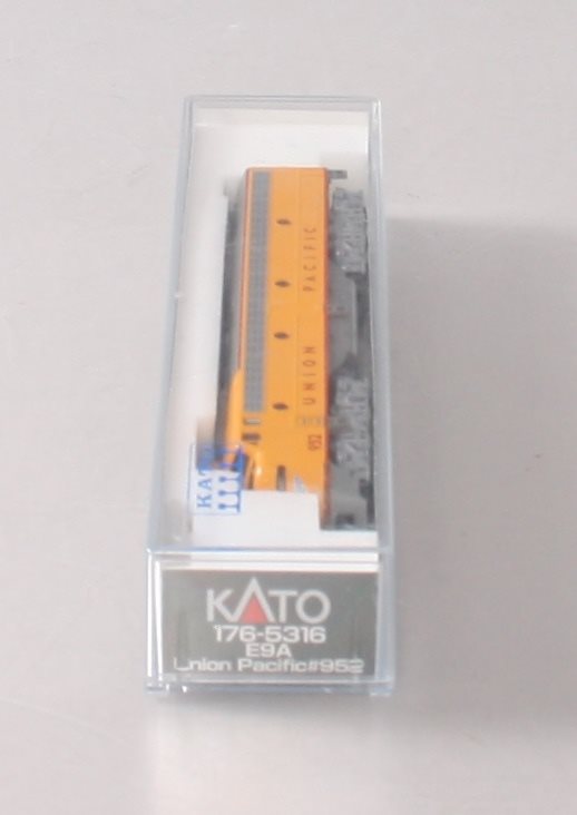 Kato 176-5316 N Scale Union Pacific EMD E9A Diesel Locomotive #952 LN/Box