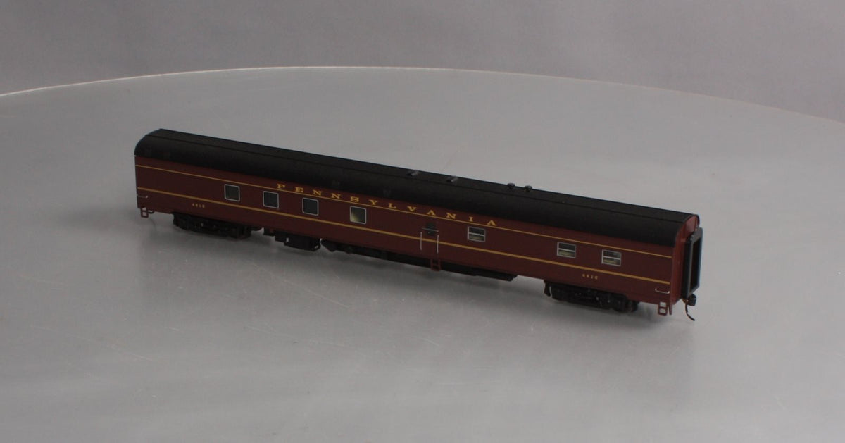 Walthers 920-9256 HO Pennsylvania 85' Budd Kitchen-Dormitory Car #4615 LN/Box