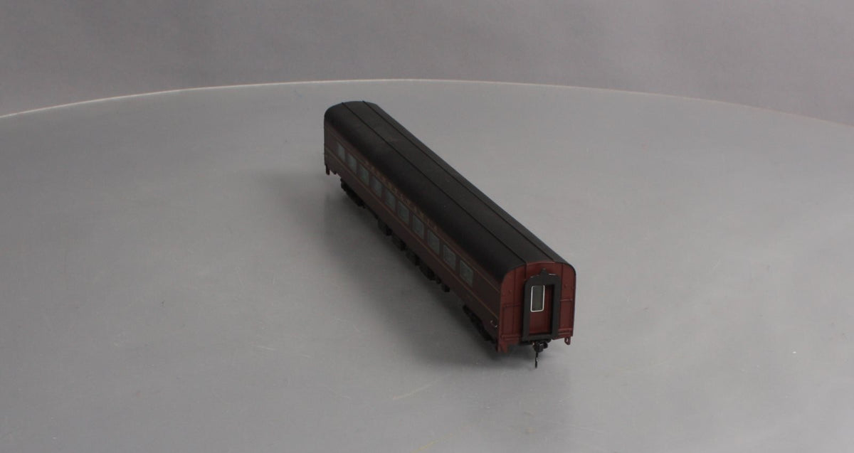 Walthers 920-9255 HO Pennsylvania 85' Budd 68-Seat Diner Car #4614 LN/Box