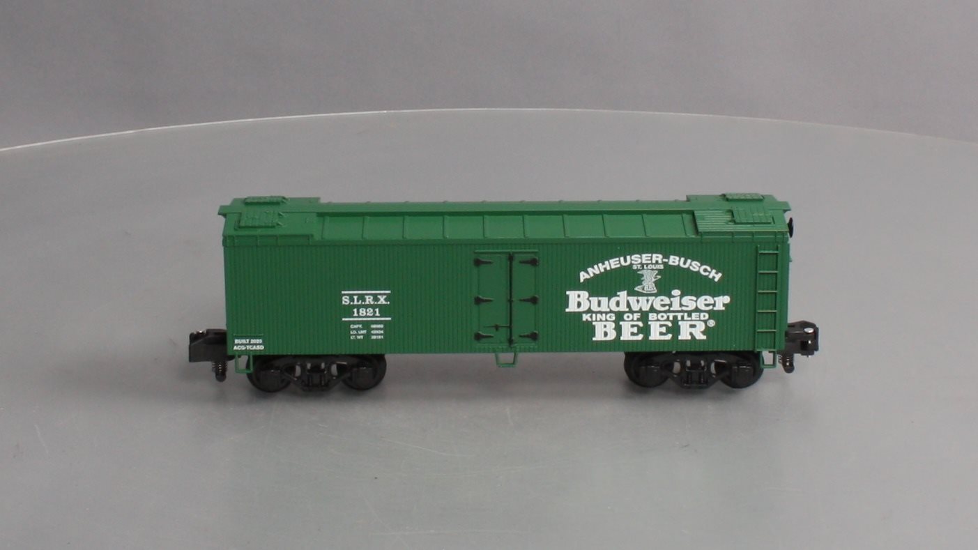 American Flyer 2001016 S Gauge Budweiser Beer Woodside Reefer #1821 LN/Box