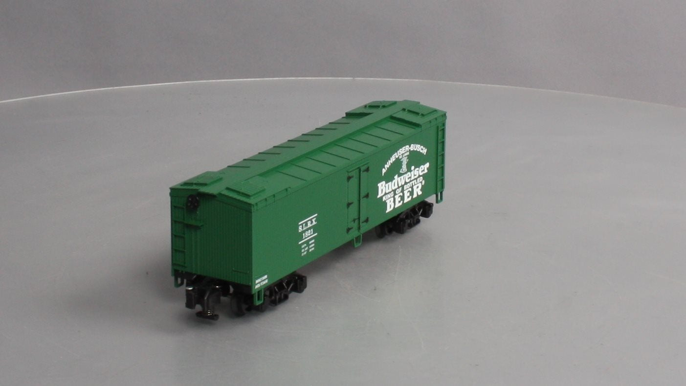 American Flyer 2001016 S Gauge Budweiser Beer Woodside Reefer #1821 LN/Box