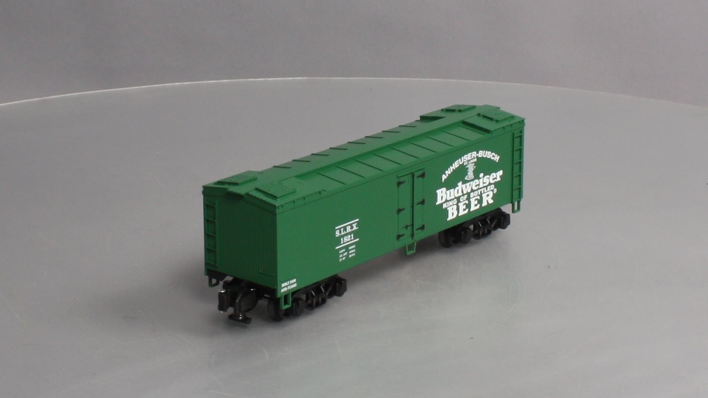 American Flyer 2001016 S Gauge Budweiser Beer Woodside Reefer #1821 LN/Box