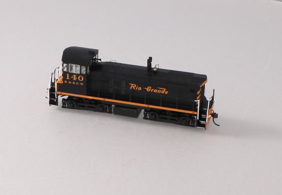 Athearn 98123 HO Denver & Rio Grande Western SW1000 Locomotive #140 (DCC Ready) MT/Box