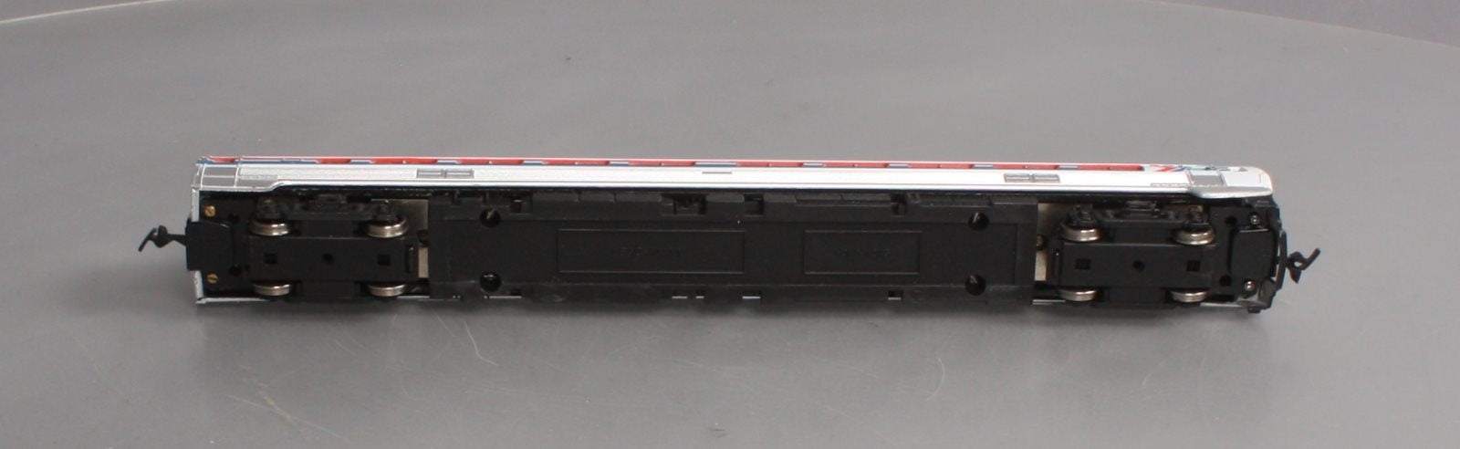 Bachmann 1300 HO Amtrak Metroliner Powered Coach EX/Box