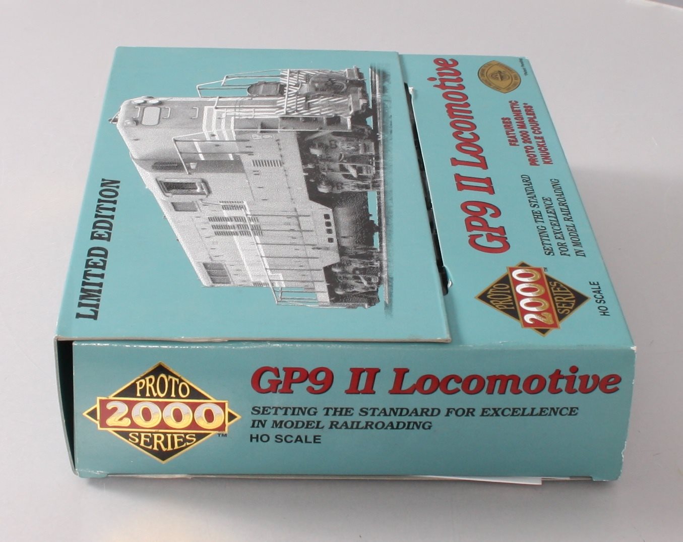 Proto 2000 97071 HO Central Vermont Diesel Locomotive MT/Box