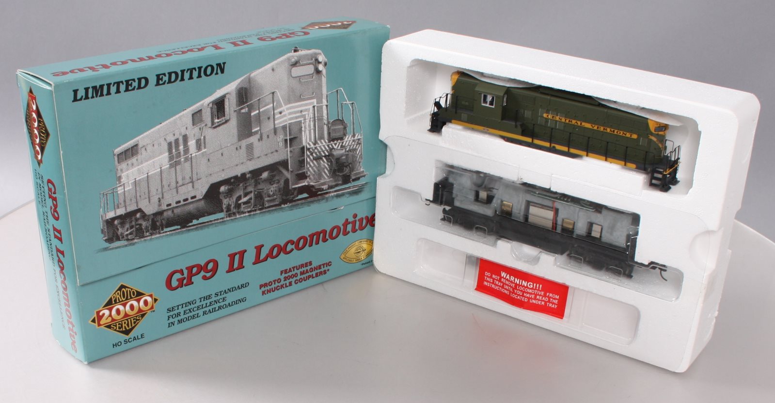 Proto 2000 97071 HO Central Vermont Diesel Locomotive MT/Box