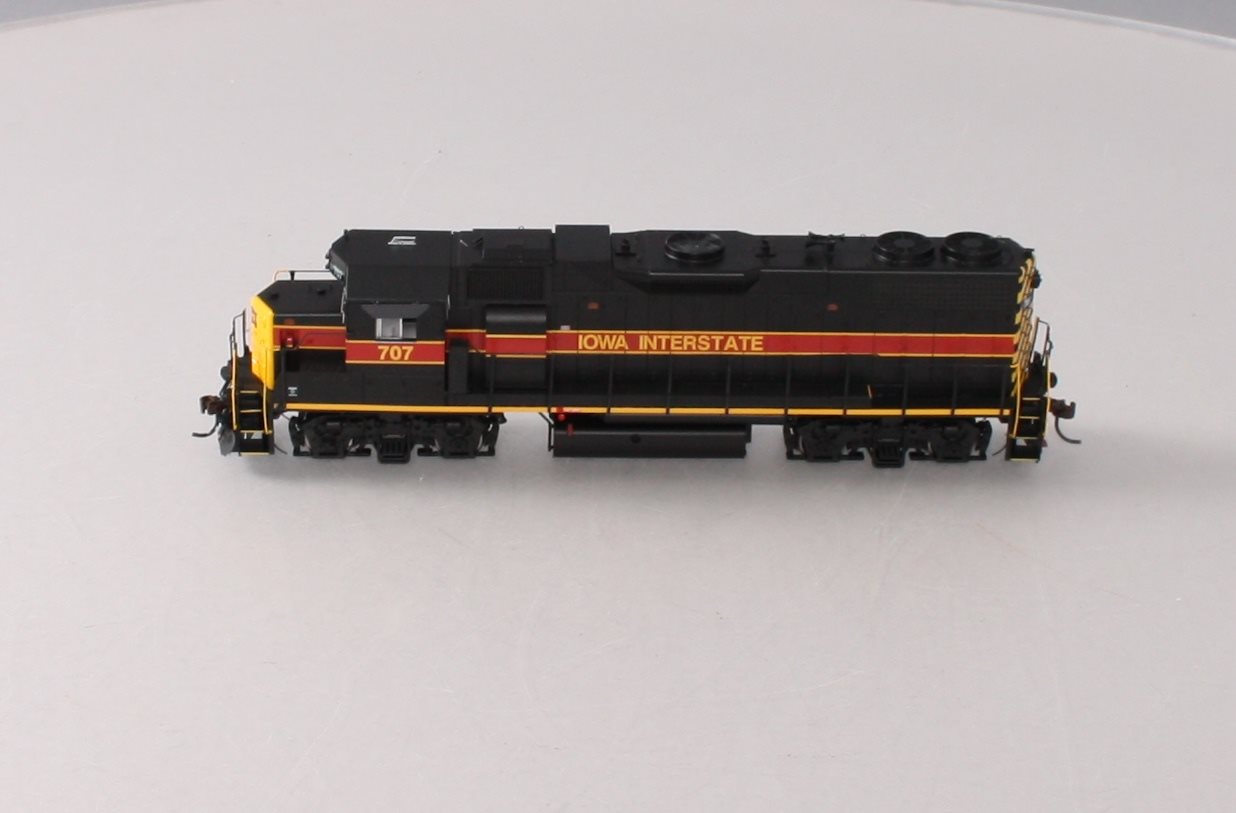 Athearn G40837 HO Iowa Interstate GP38-2 Phase I Diesel Locomotive #707 LN/Box