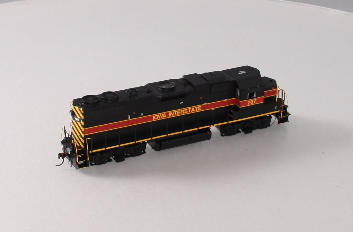 Athearn G40837 HO Iowa Interstate GP38-2 Phase I Diesel Locomotive #707 LN/Box