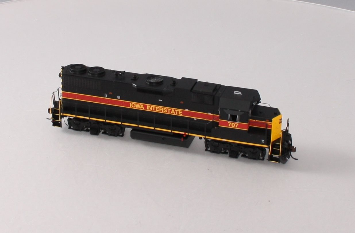Athearn G40837 HO Iowa Interstate GP38-2 Phase I Diesel Locomotive #707 LN/Box