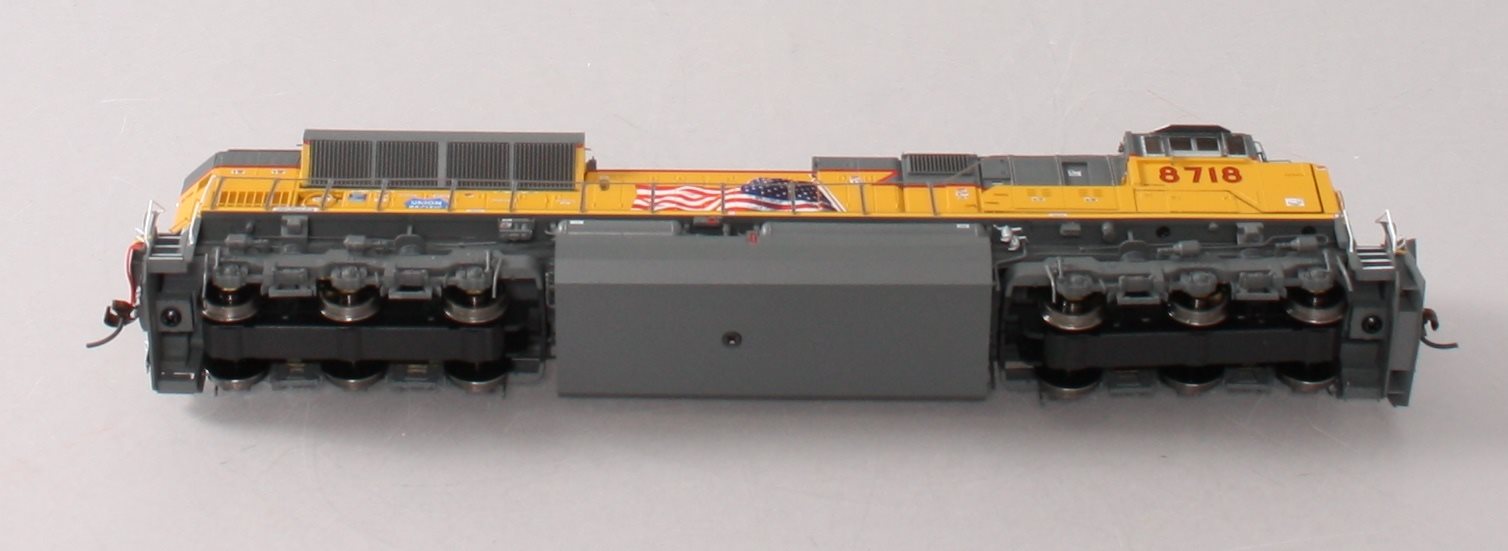 Athearn G68811 HO Union Pacific SD70ACe Diesel Locomotive w/DCC & Sound #8718