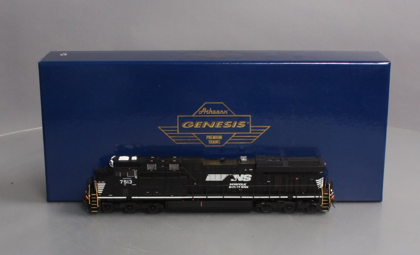 Athearn G83023 HO Norfolk Southern Ready-to-Run ES40DC Diesel Locomotive #7513