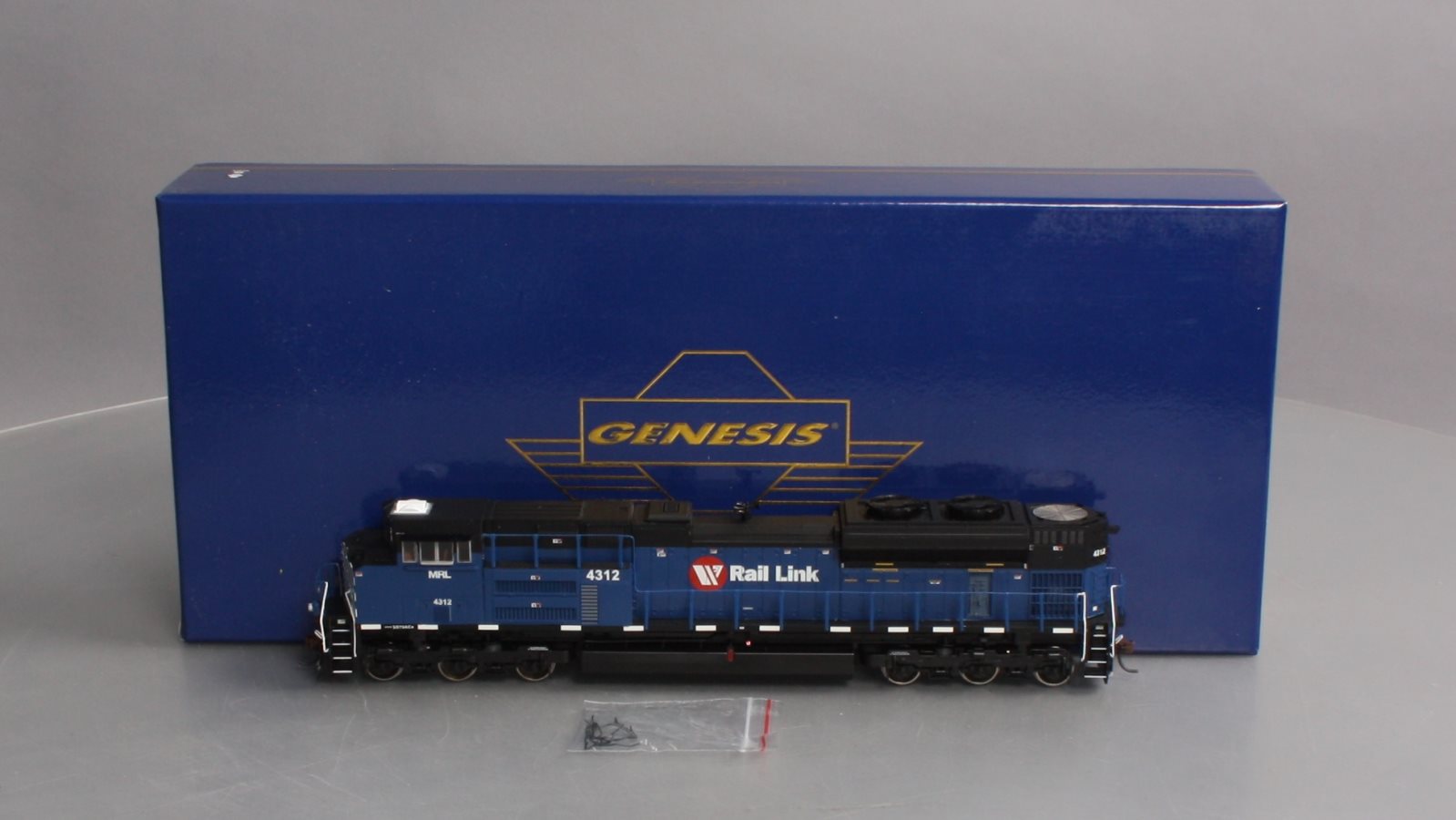 Athearn G68843 HO Montana Rail Link SD70ACe Diesel #4312 w/ Sound & DCC