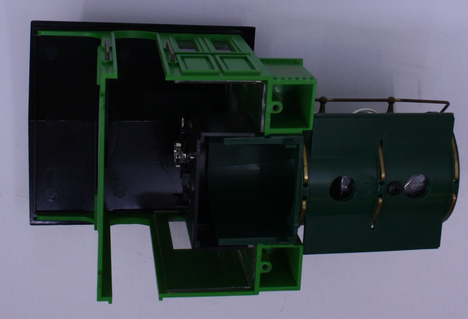 Lionel 85100-100 Cab and Boiler Shell  Assembly