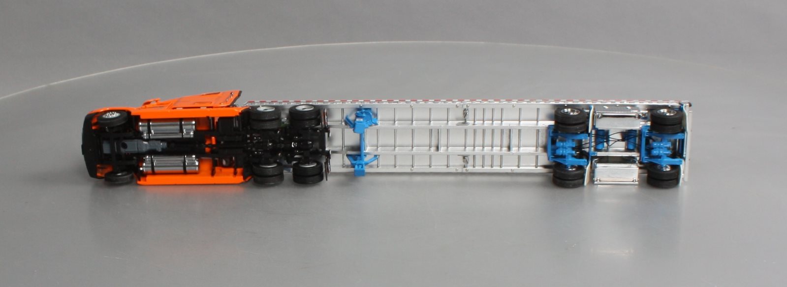 Sword Models SW3002-SCH 1:50 Schneider Tractor w/East 48' Flat Bed Trailer