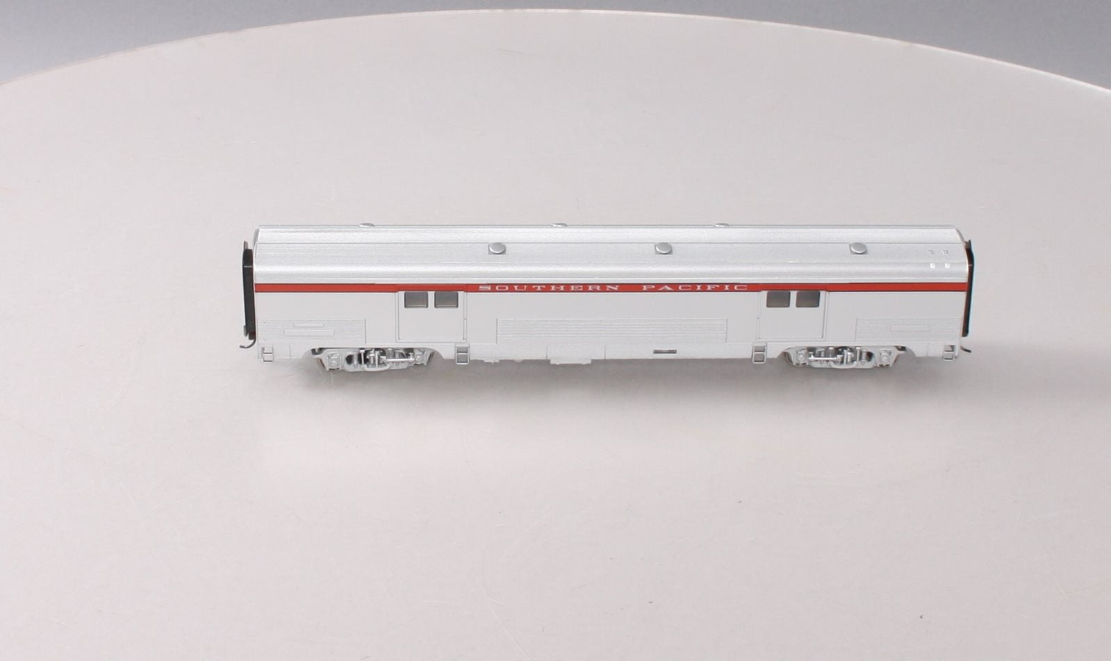 Walthers 932-6413 HO Scale Southern Pacific 73' Budd Baggage Car LN/Box