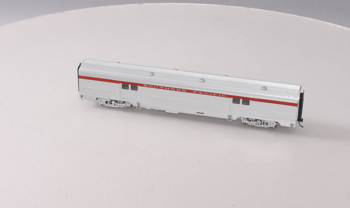 Walthers 932-6413 HO Scale Southern Pacific 73' Budd Baggage Car LN/Box