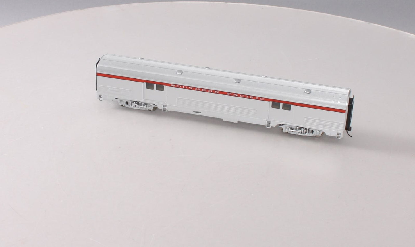 Walthers 932-6413 HO Scale Southern Pacific 73' Budd Baggage Car LN/Box