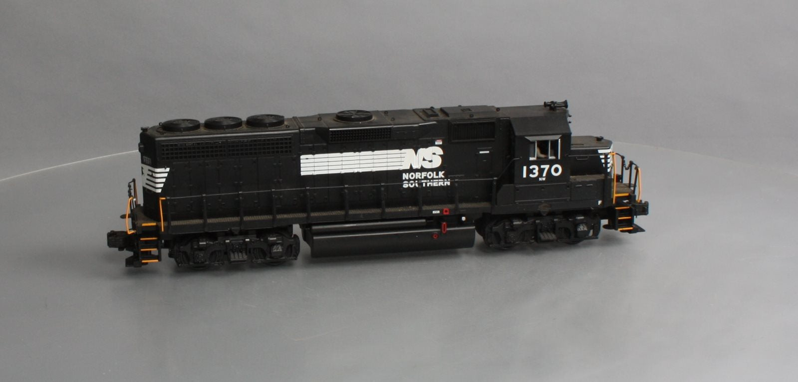 MTH 20-2372-3 Norfolk Southern Non-Powered GP-40 Diesel Engine #1370 LN/Box