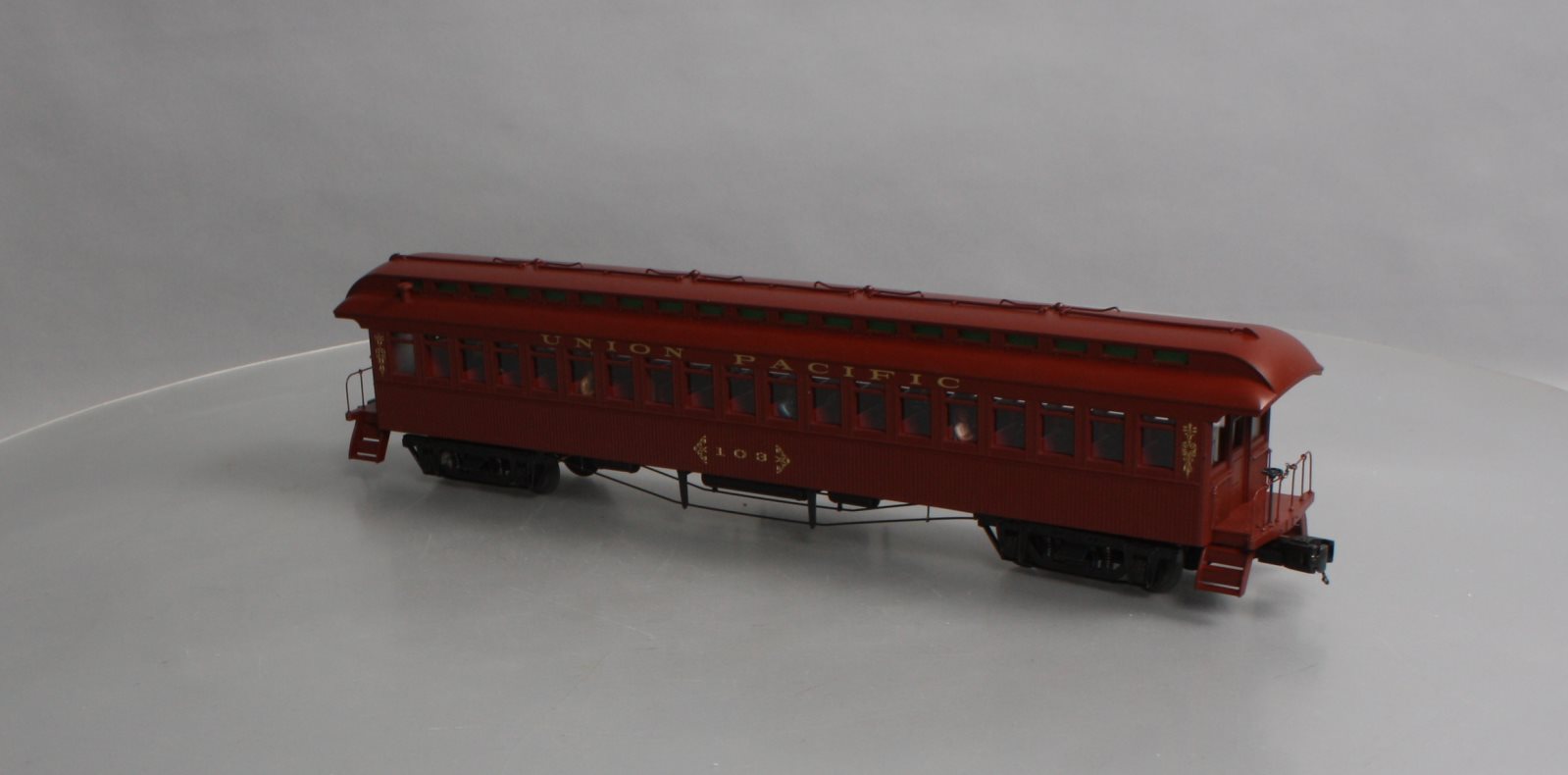 MTH 20-62013B Union Pacific 64' Woodsided Coach Passenger Car #103  LN/Box