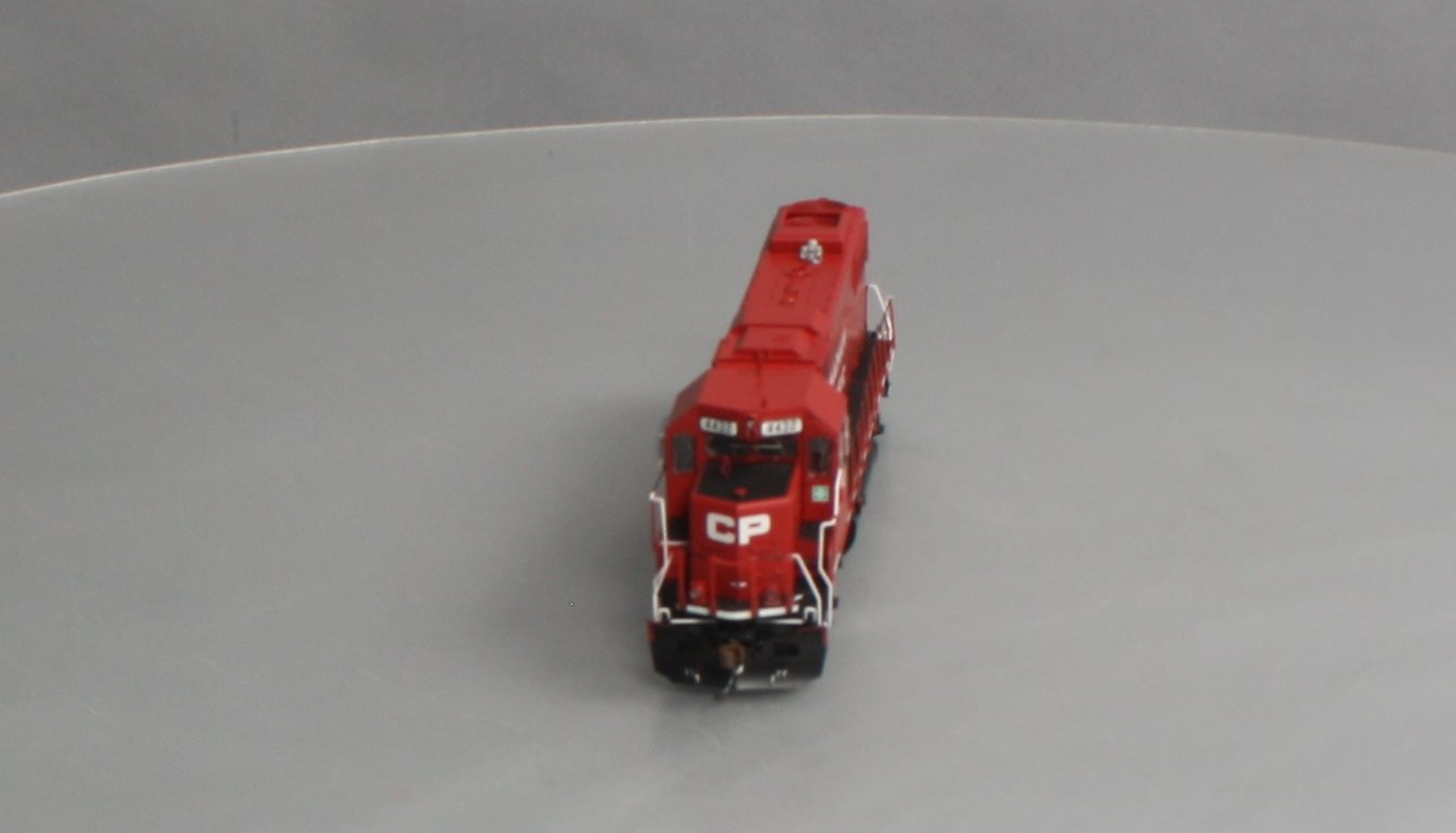 Athearn G65682 HO Scale Canadian Pacific GP38-2 Diesel Locomotive #4432