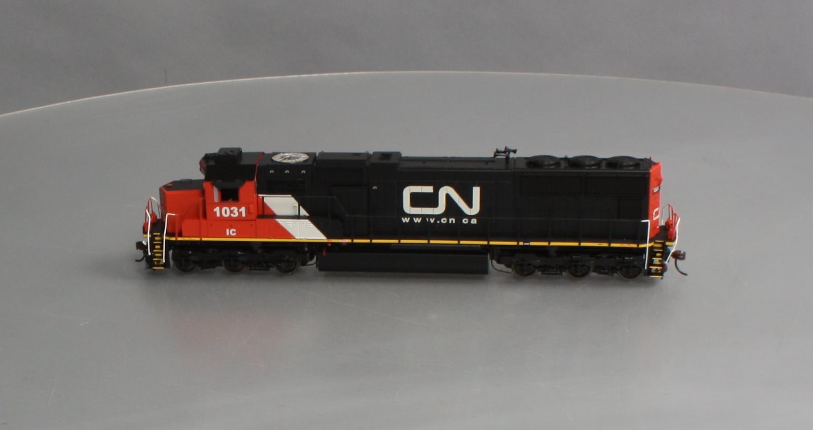 Athearn G70514 HO Scale Canadian National SD70 Diesel Locomotive #1031