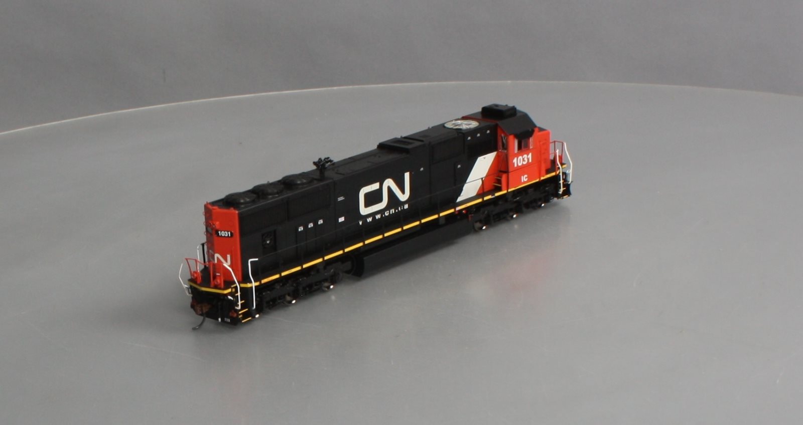 Athearn G70514 HO Scale Canadian National SD70 Diesel Locomotive #1031