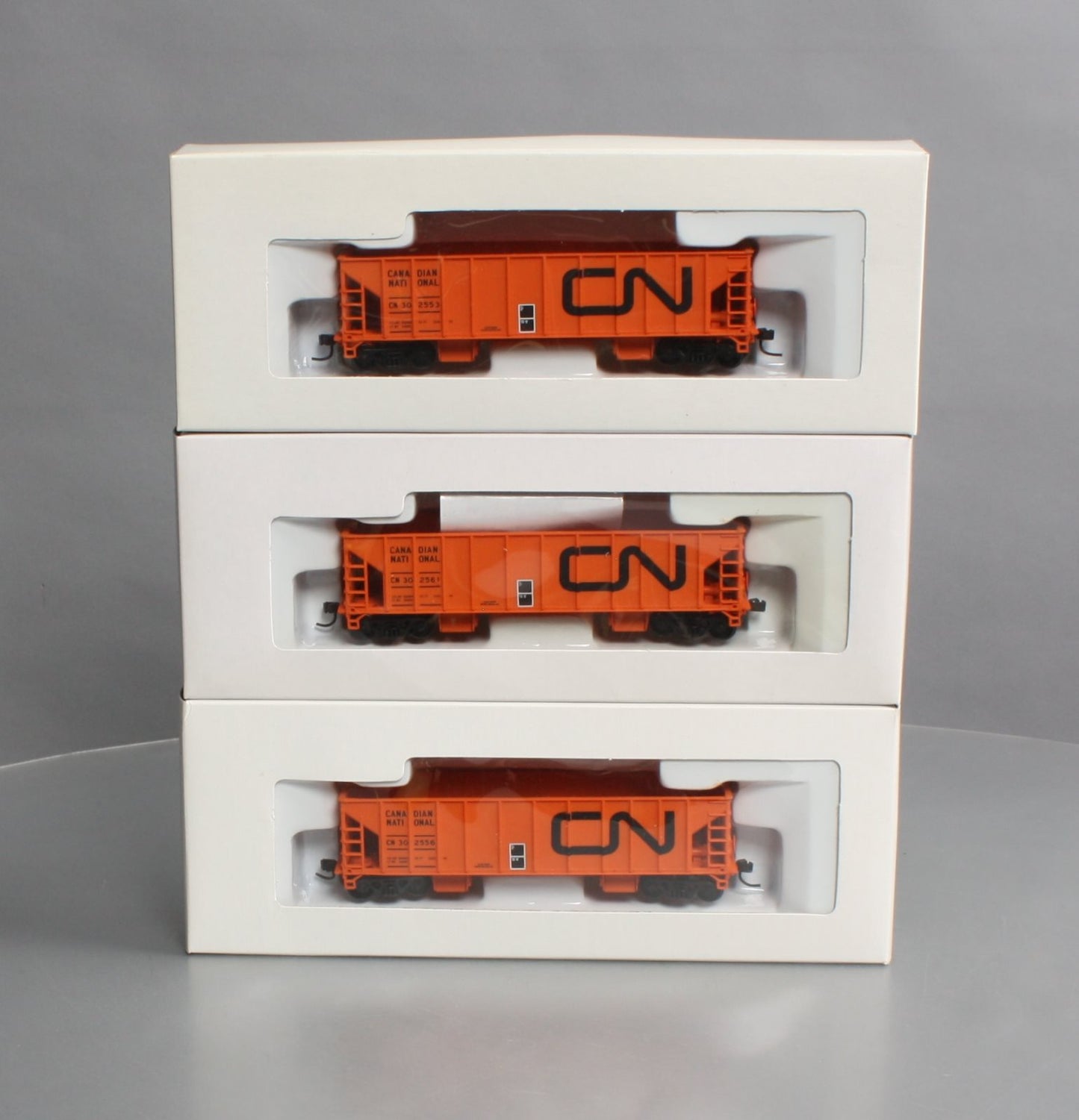 Walthers 932-34214 HO Scale Canadian National Ballast Hoppers (Set of 3) LN/Box