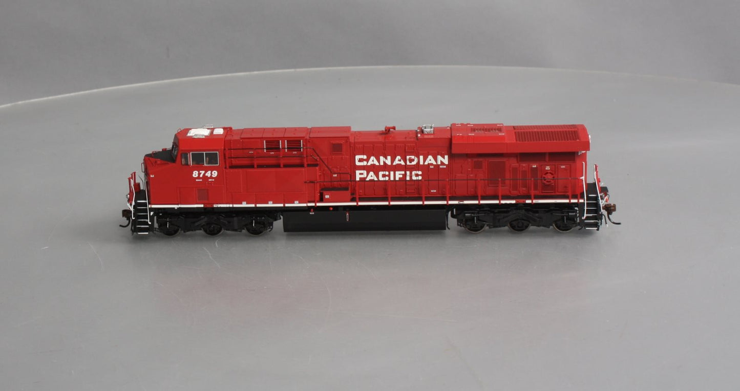 Athearn G69733 HO Scale Canadian Pacific ES44AC Diesel Locomotive #8749