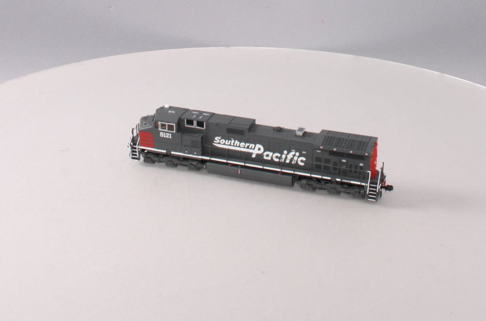 MTH 80-2307-1 HO Southern Pacific Dash-9 Diesel Engine with Proto-Sound 3 #8121
