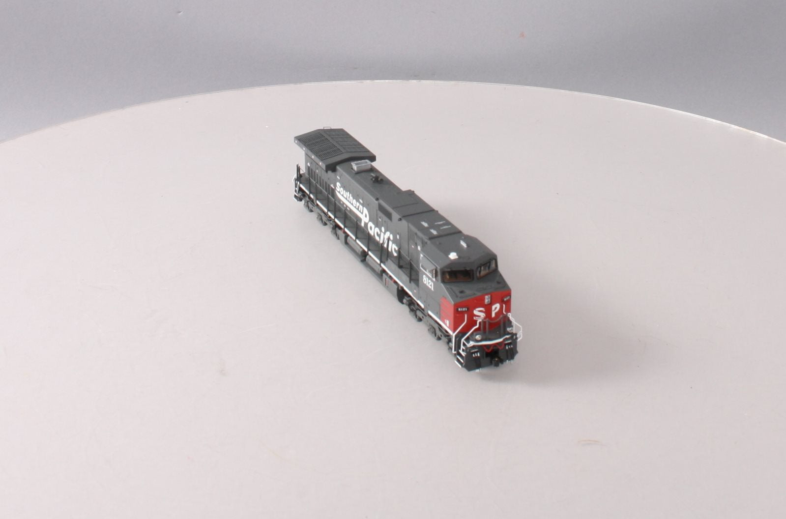 MTH 80-2307-1 HO Southern Pacific Dash-9 Diesel Engine with Proto-Sound 3 #8121