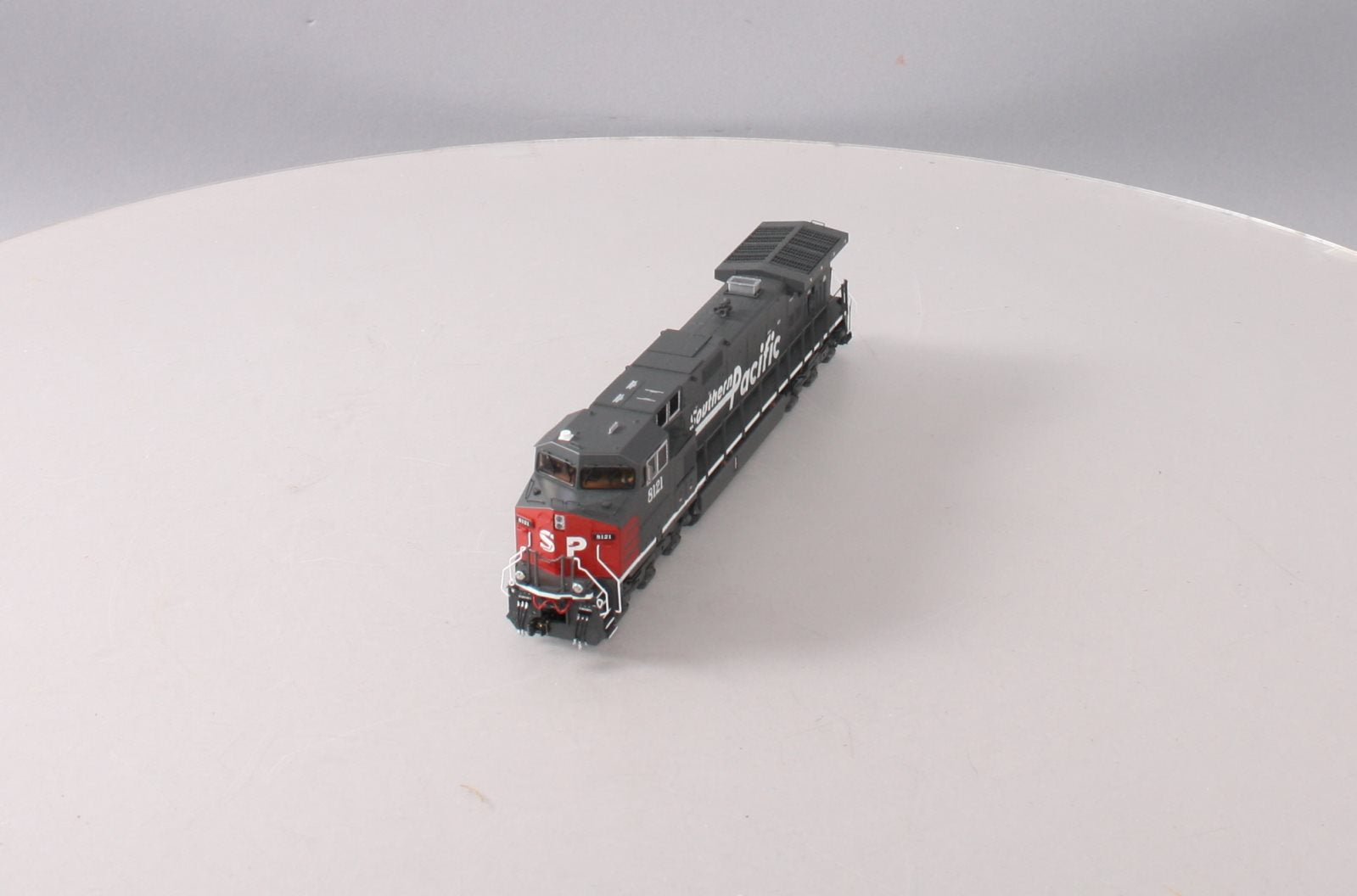 MTH 80-2307-1 HO Southern Pacific Dash-9 Diesel Engine with Proto-Sound 3 #8121
