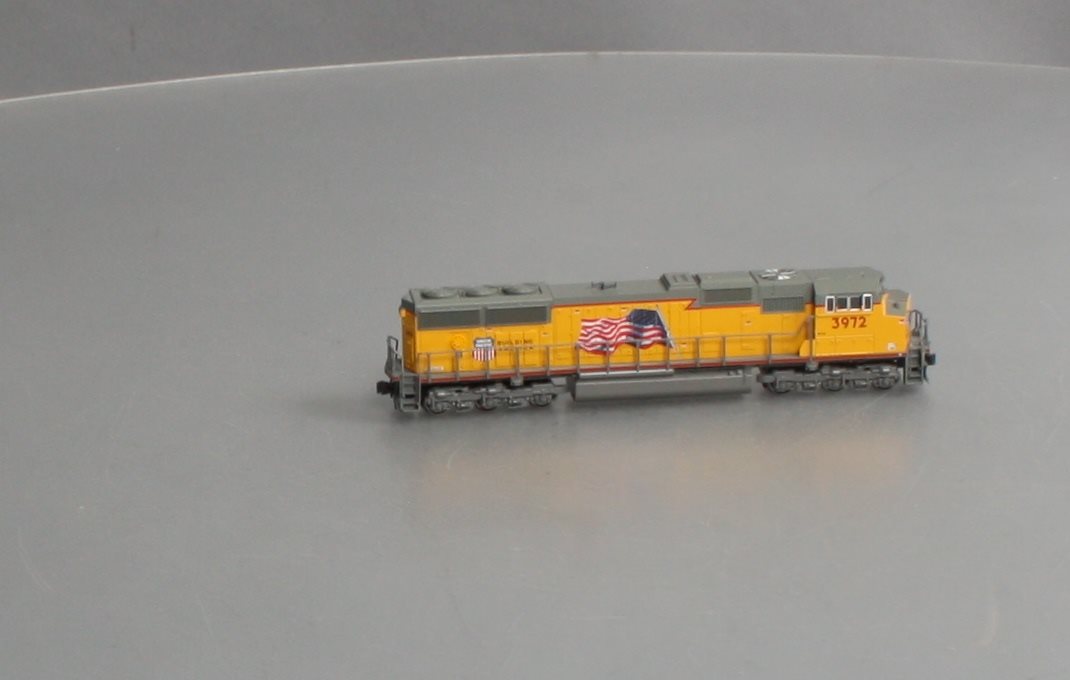 Kato 176-7504 N Scale Union Pacific SD70M Diesel Locomotive #3972 LN/Box