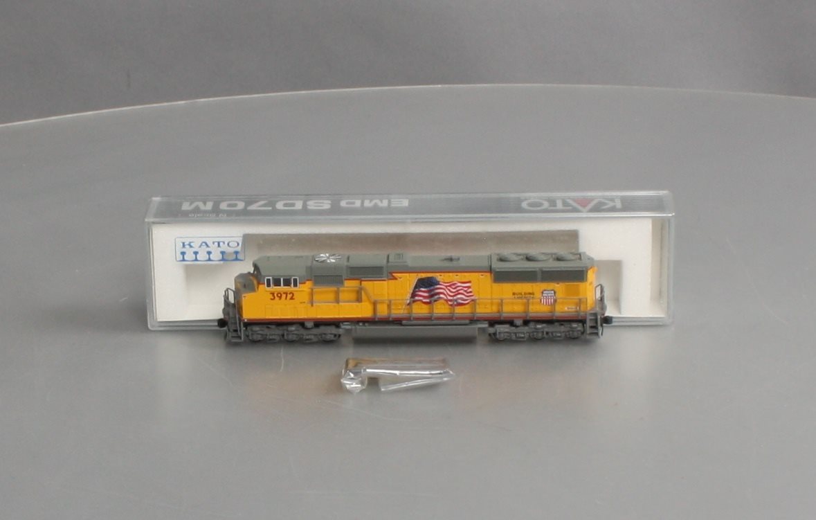 Kato 176-7504 N Scale Union Pacific SD70M Diesel Locomotive #3972 LN/Box