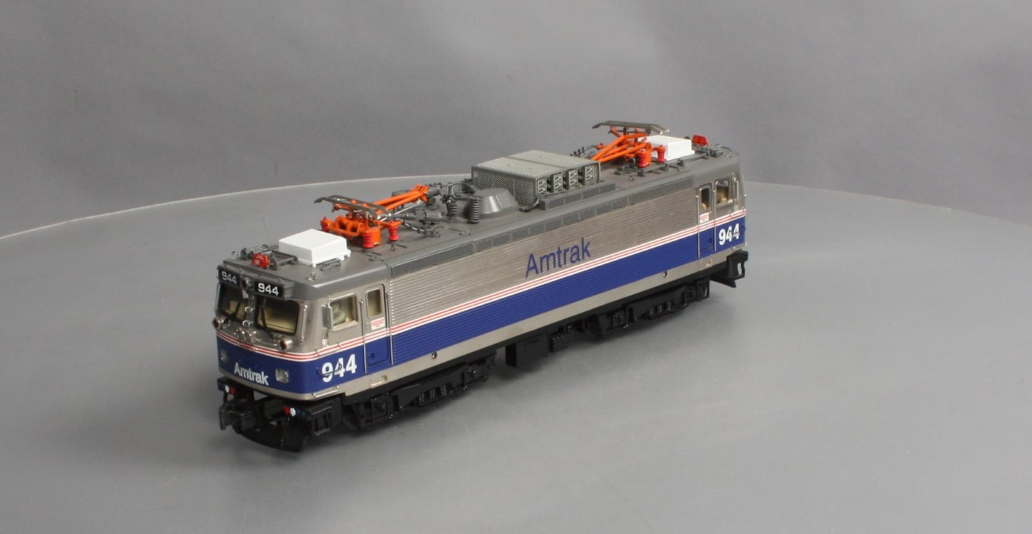 MTH 20-5622-3 Amtrak AEM-7 Non-Powered Electric Locomotive #944 LN/Box