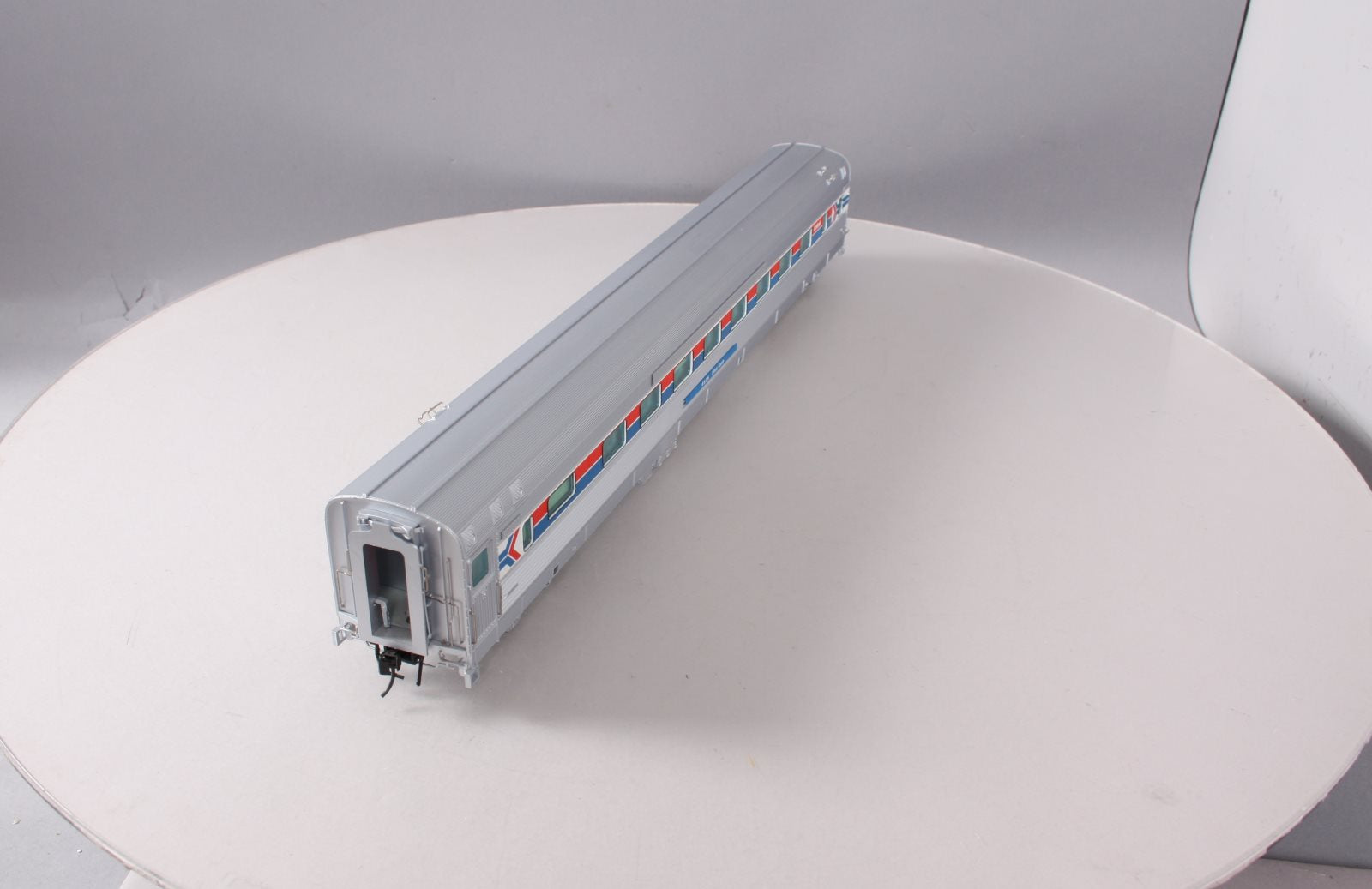 Atlas 30021891 O Amtrak 16-Section Sleeper Silver Larch #4806 (2-Rail)