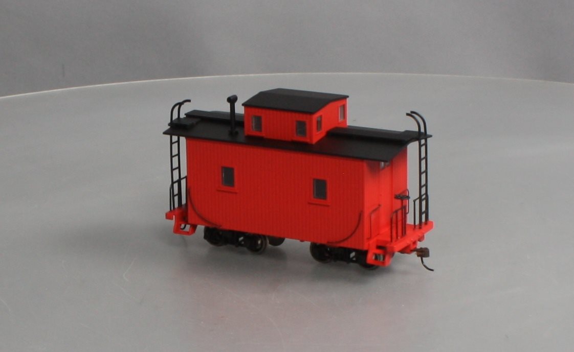 Bachmann 27799 On30 Painted & Unlettered 8-Wheel Bobber Caboose w/Lights LN/Box