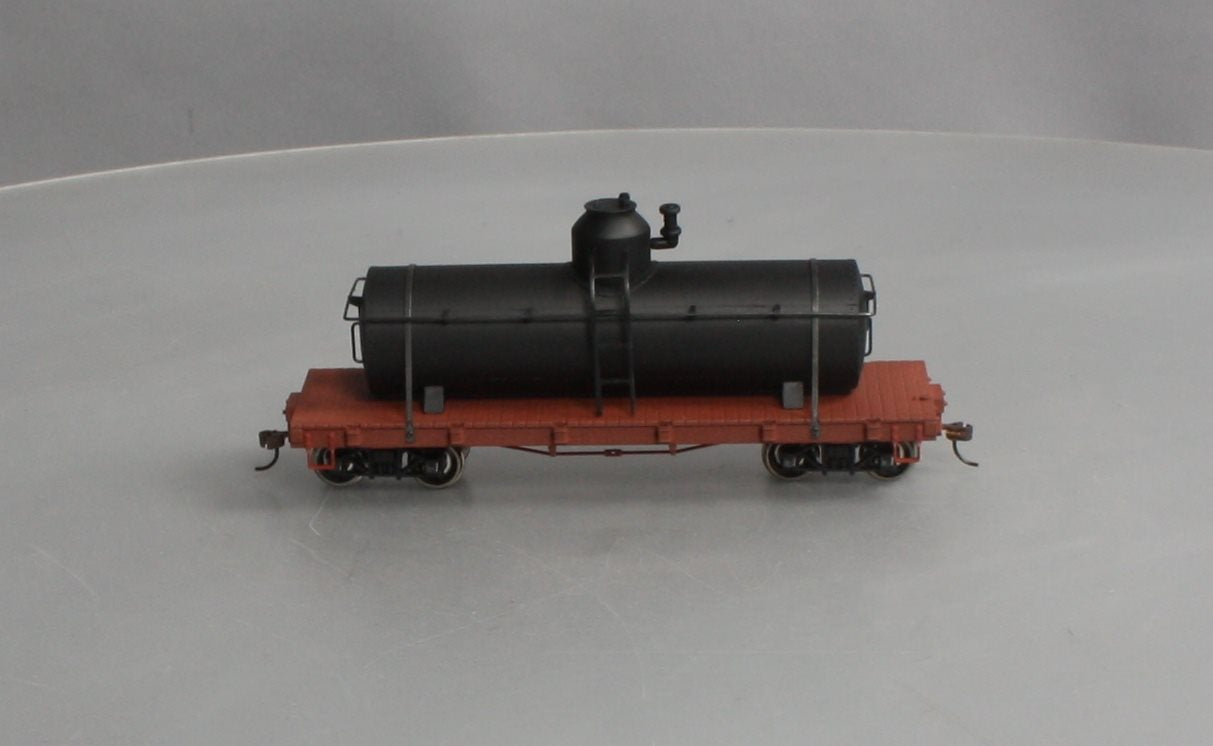 Bachmann 27199 On30 Black Painted & Unlettered Tank Car w/Flat Frame