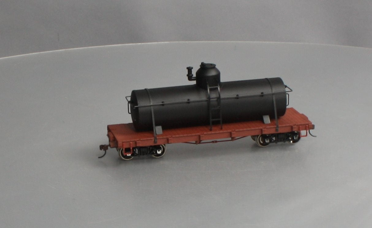 Bachmann 27199 On30 Black Painted & Unlettered Tank Car w/Flat Frame