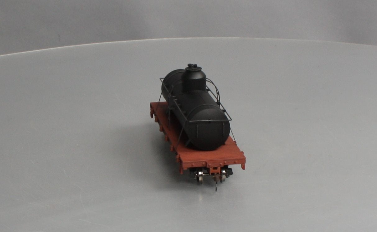 Bachmann 27199 On30 Black Painted & Unlettered Tank Car w/Flat