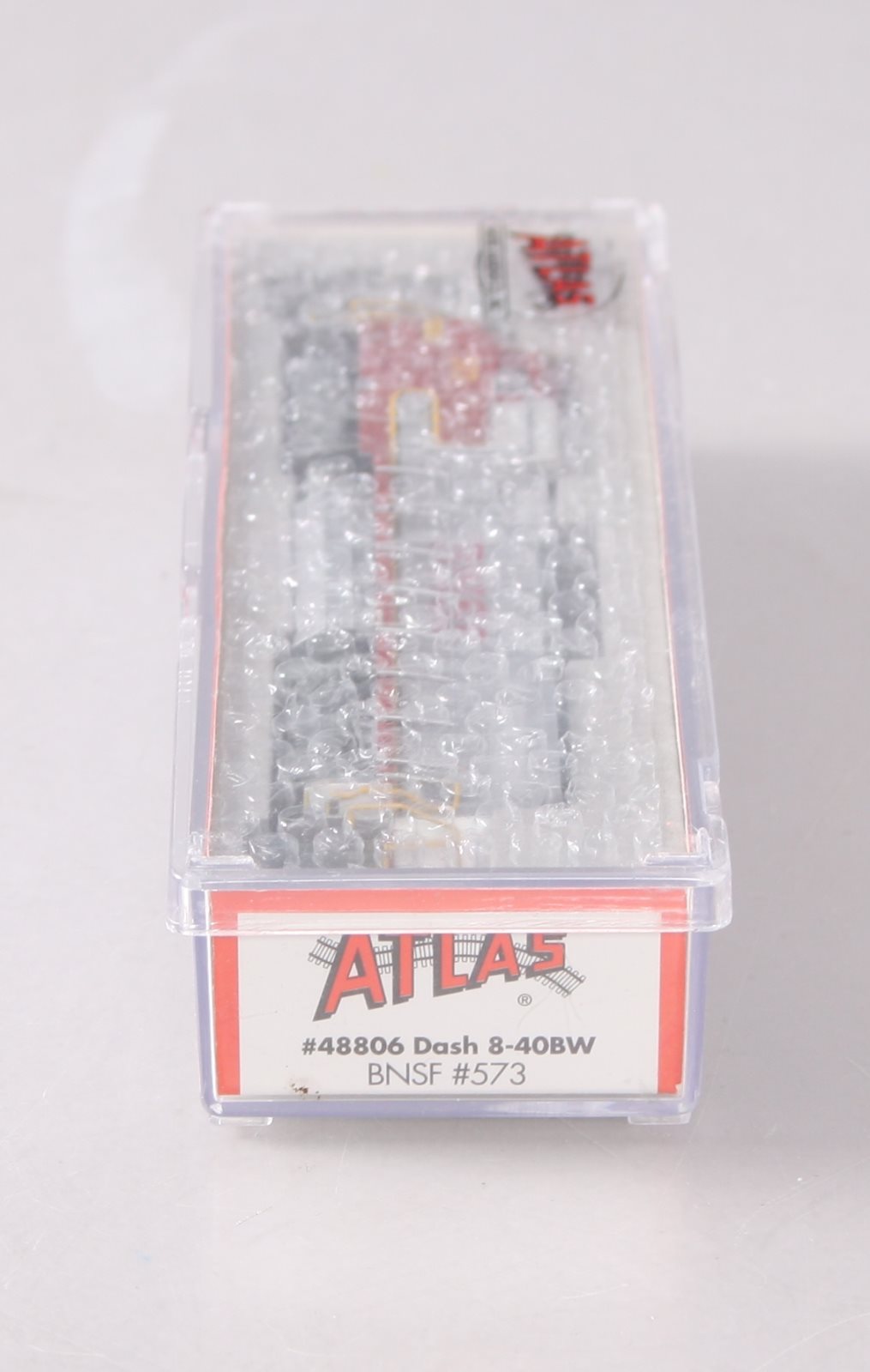 Atlas 48806 N Scale BNSF Dash 8-40BW Diesel Locomotive #573