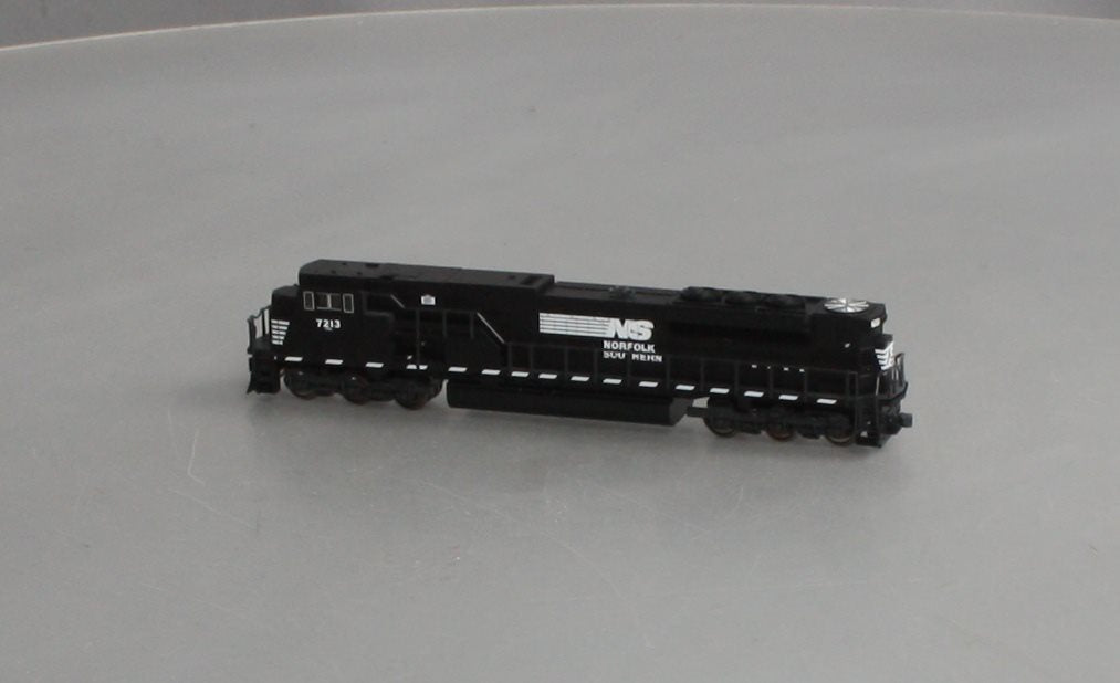 Kato 176-5506 N Scale Norfolk Southern SD-80 MAC Diesel Locomotive #7213